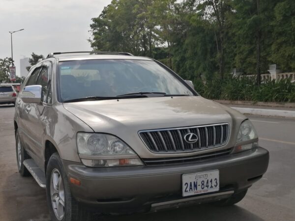 SUV RENTAL WITH ENGLISH SPEAKING DRIVER IN SIEM REAP