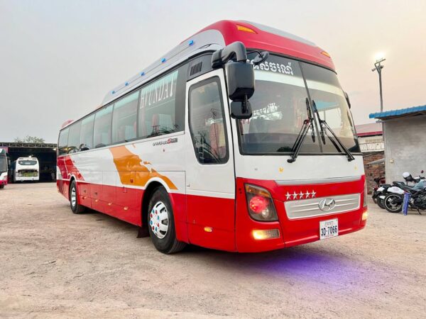 BUS 33 Seats Rental